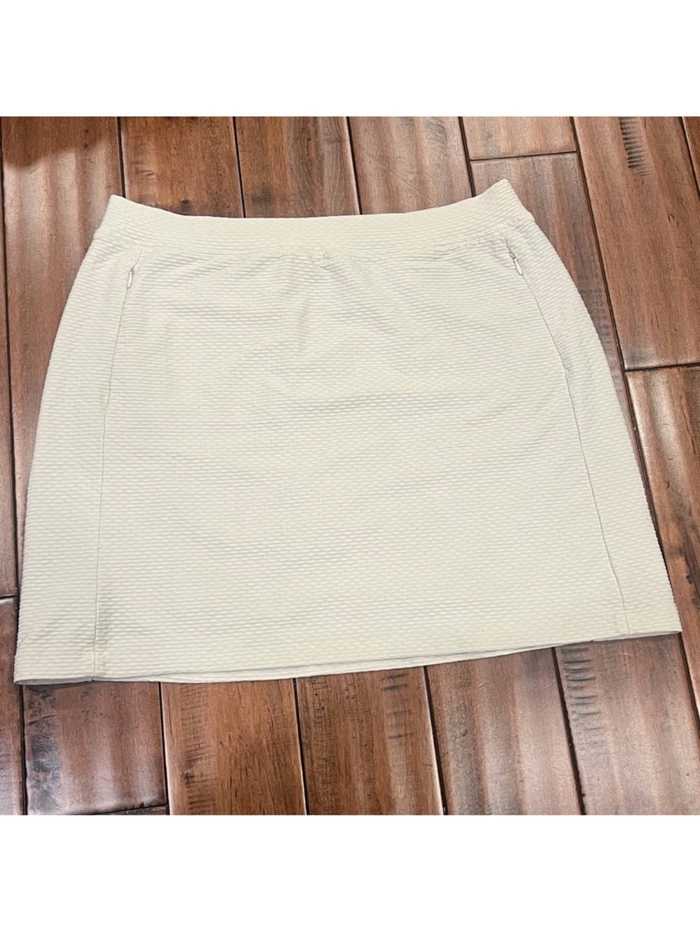 TAIL Women's Elevation 18 Inch Skort - colour TAN